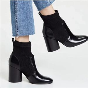 TORY BURCH Rowan Black leather Sock Booties block heel Women's 9M READ